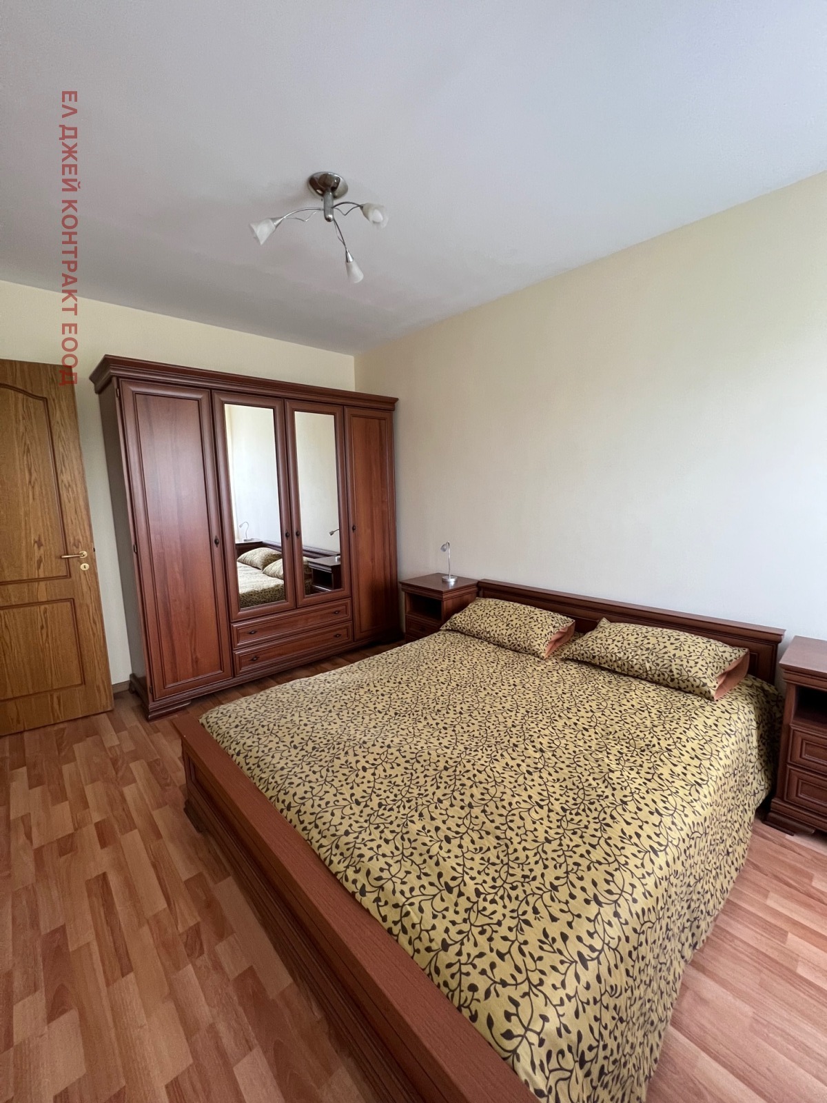 Продава 3-СТАЕН, гр. София, Център, снимка 8 - Апартаменти - 53698500