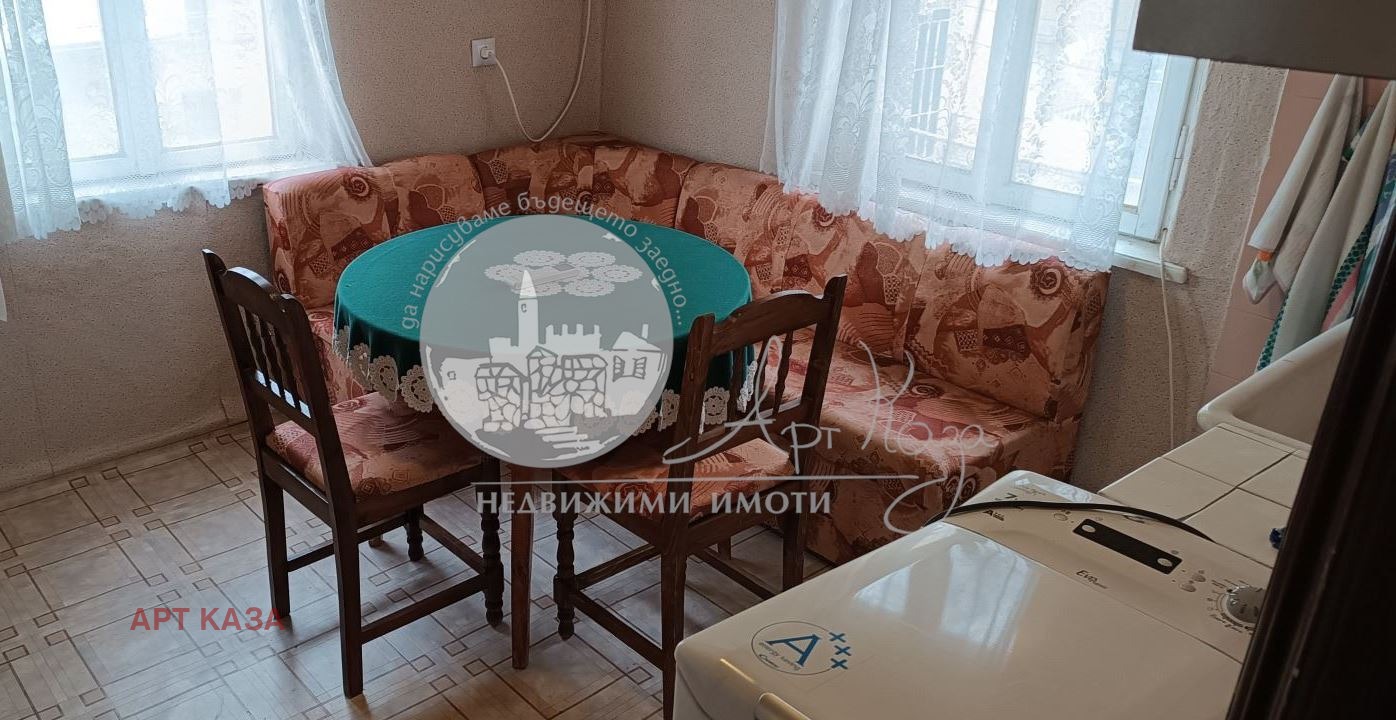 Продава ЕТАЖ ОТ КЪЩА, гр. Пловдив, Център, снимка 3 - Етаж от къща - 54290764