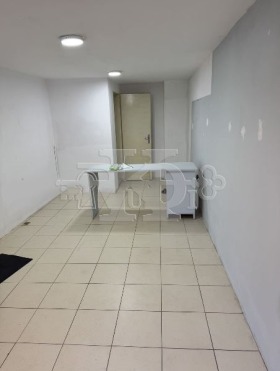 Comprar Sportna zala, Varna