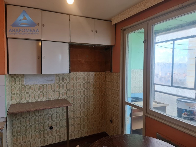 Продава 3-СТАЕН, гр. Плевен, Широк център, снимка 2 - Апартаменти - 52803920