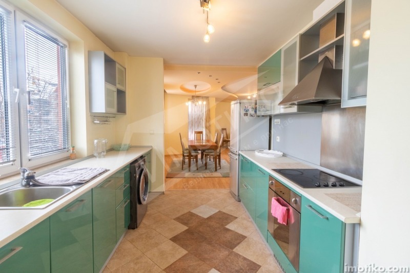 Myytävänä  2 makuuhuonetta Sofia , Vitoša , 136 neliömetriä | 26555065 - kuva [6]