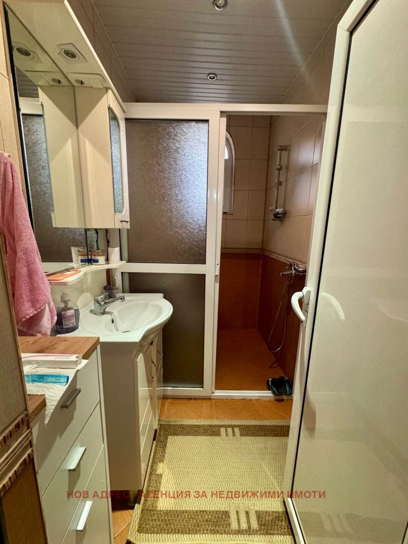 Продава 3-СТАЕН, гр. Търговище, Вароша, снимка 8 - Апартаменти - 53275207