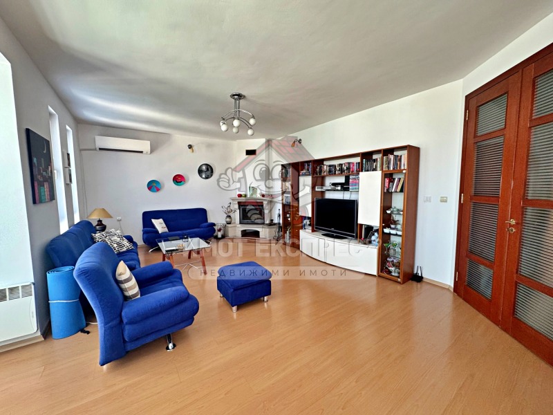 Продава  Етаж от къща област Пловдив , гр. Асеновград , 255 кв.м | 91499362 - изображение [2]