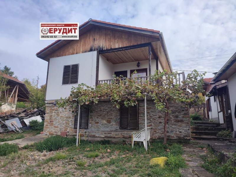 Продава КЪЩА, гр. Априлци, област Ловеч, снимка 2 - Къщи - 52360807