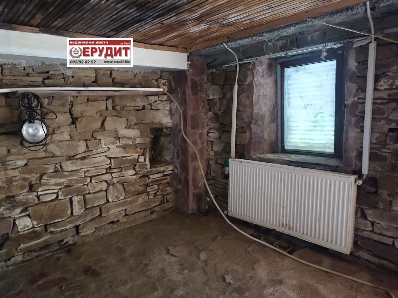 Продава КЪЩА, гр. Априлци, област Ловеч, снимка 11 - Къщи - 52360807