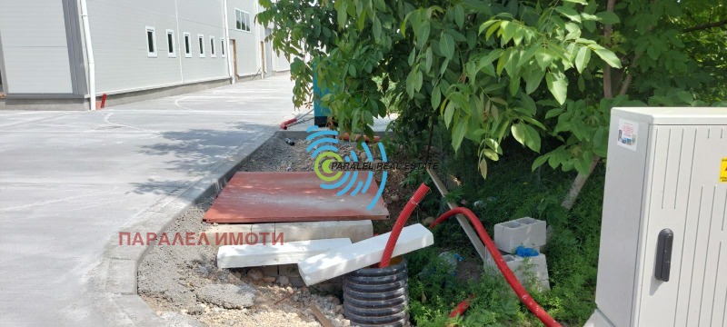 Till salu  Industribyggnad Plovdiv , Industrialna zona - Jug , 1350 kvm | 21247269 - bild [8]