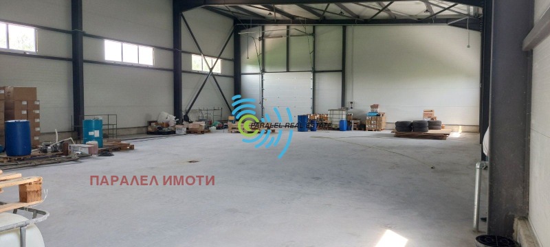 Till salu  Industribyggnad Plovdiv , Industrialna zona - Jug , 1350 kvm | 21247269 - bild [4]