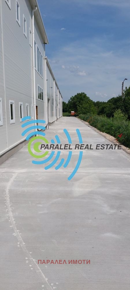 Till salu  Industribyggnad Plovdiv , Industrialna zona - Jug , 1350 kvm | 21247269 - bild [2]