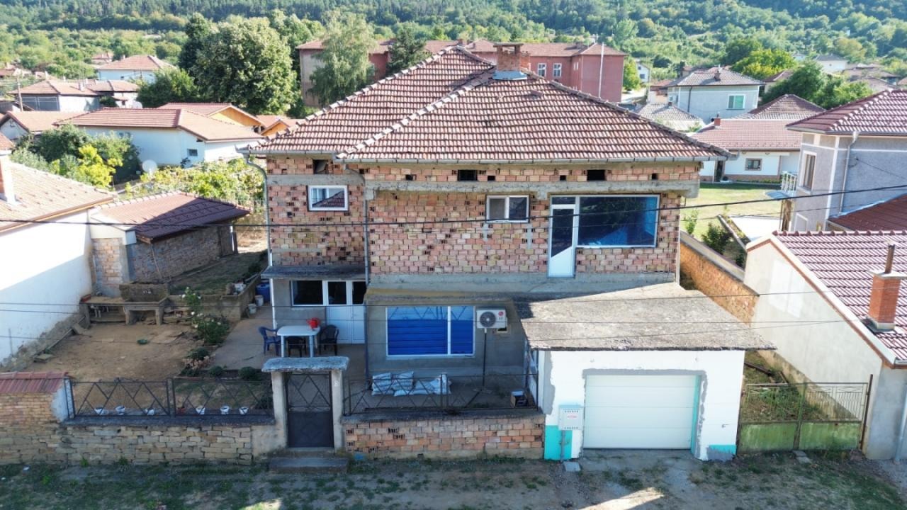 Продава КЪЩА, с. Ряховците, област Габрово
