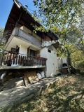 Продава КЪЩА, гр. Троян, област Ловеч, снимка 2