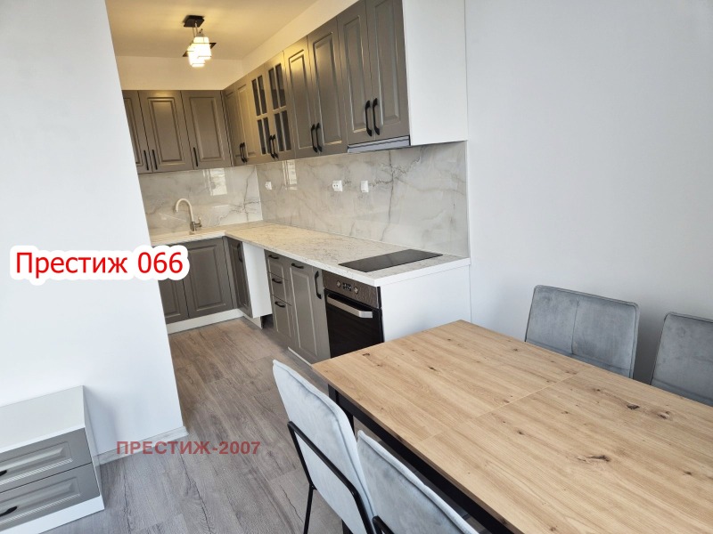 Продава 2-СТАЕН, гр. Шумен, Добруджански, снимка 1 - Aпартаменти - 47505872