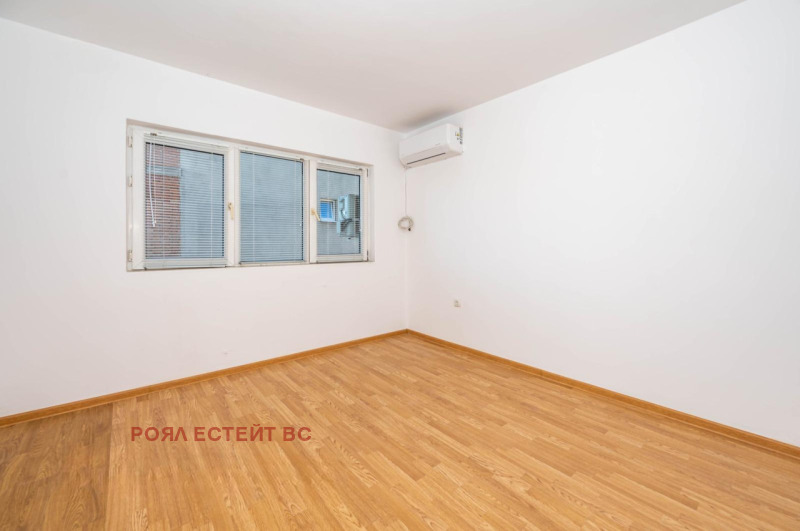 In vendita  2 camere da letto Plovdiv , Kamenitsa 1 , 89 mq | 44804178 - Immagine [9]