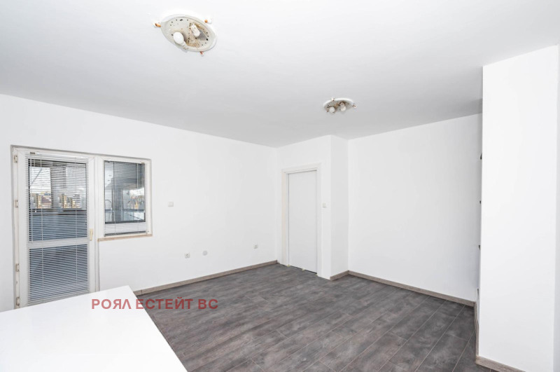 For Sale  2 bedroom Plovdiv , Kamenitsa 1 , 89 sq.m | 44804178 - image [13]