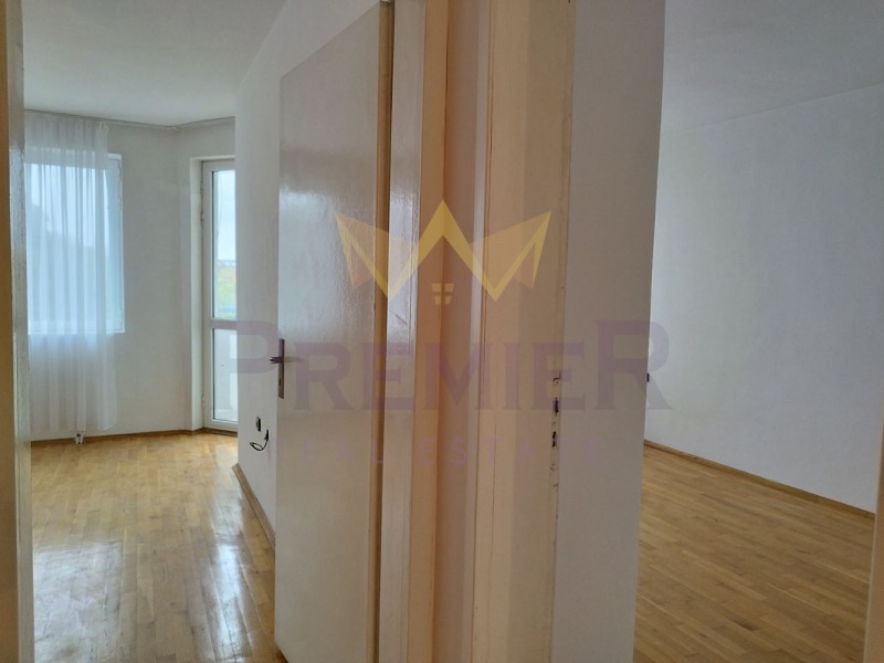 Продава 4-СТАЕН, гр. Варна, Аспарухово, снимка 2 - Апартаменти - 52399129