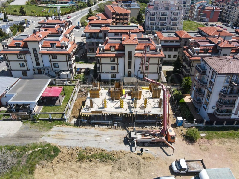 En venta  2 dormitorios región Burgas , Sveti Vlas , 109 metros cuadrados | 42697596 - imagen [7]