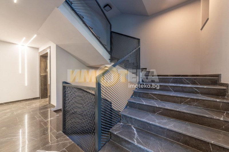 Продава МНОГОСТАЕН, гр. Варна, к.к. Св.Св. Константин и Елена, снимка 11 - Апартаменти - 52198484