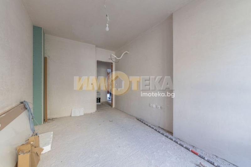 Продава МНОГОСТАЕН, гр. Варна, к.к. Св.Св. Константин и Елена, снимка 8 - Апартаменти - 52198484