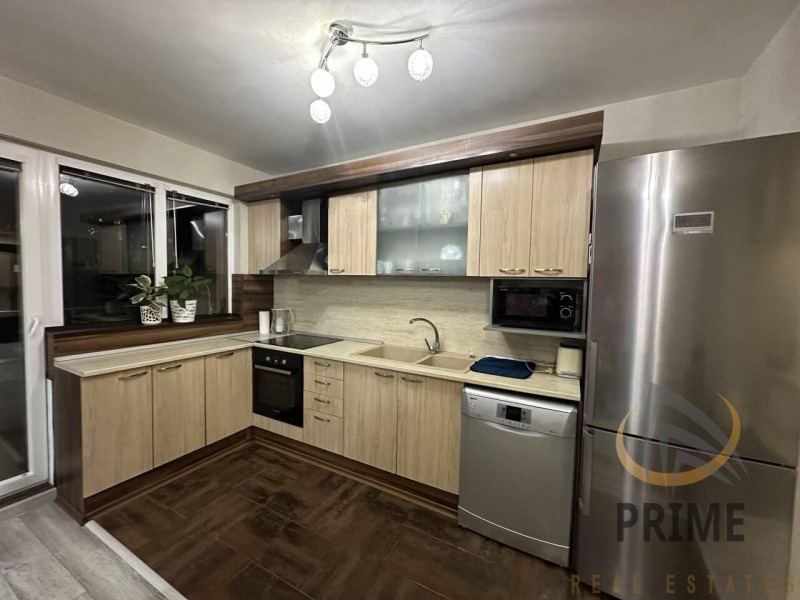 Продава МНОГОСТАЕН, гр. Бургас, Лазур