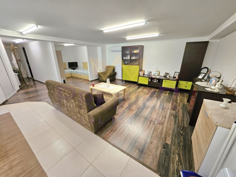 Myytävänä  Talo Sofia , Žiten , 265 neliömetriä | 84366858 - kuva [7]