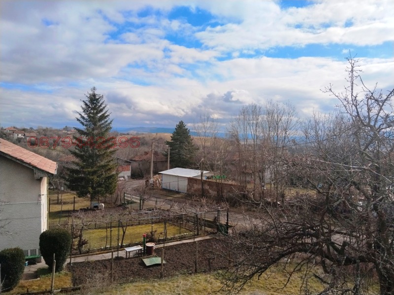 Продава КЪЩА, с. Расник, област Перник, снимка 15 - Къщи - 53409772