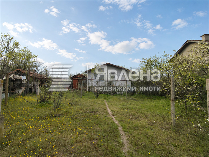 Продава КЪЩА, гр. Варна, м-т Боровец - север