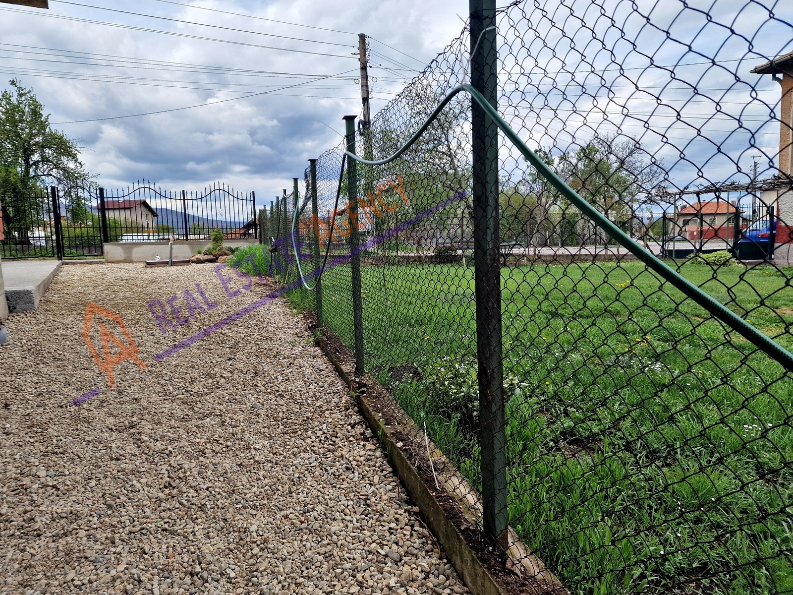 Продава КЪЩА, с. Извор, област Перник, снимка 10 - Къщи - 50808595