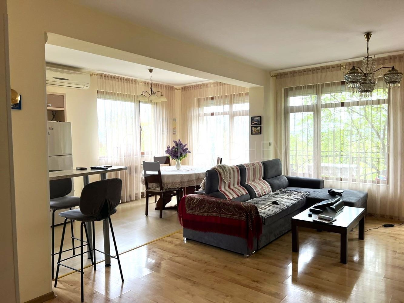 Продава КЪЩА, с. Горен чифлик, област Варна, снимка 5 - Къщи - 54502479