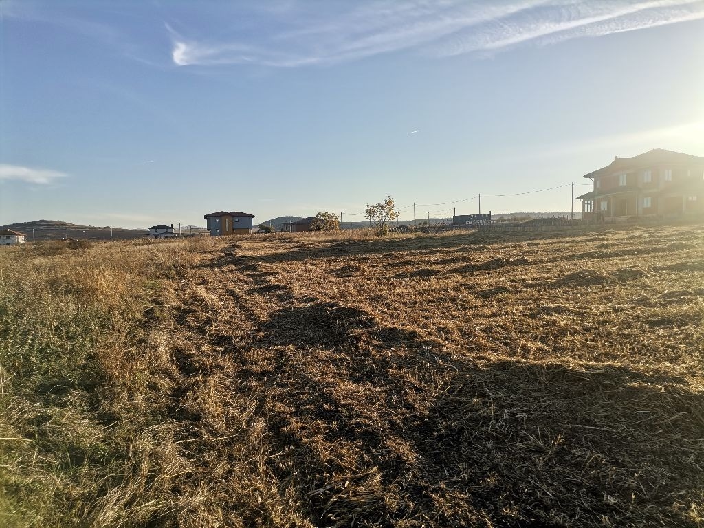 Продава ПАРЦЕЛ, с. Хераково, област София област, снимка 15 - Парцели - 53751777