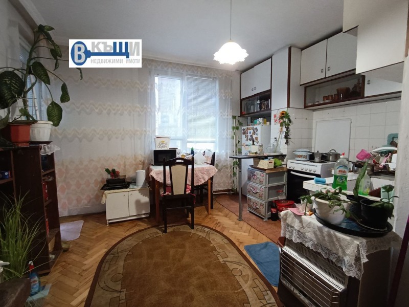 Продава  3-стаен град Велико Търново , Колю Фичето , 88 кв.м | 89223760 - изображение [3]