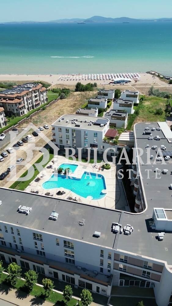 Продава 3-СТАЕН, гр. Бургас, Сарафово, снимка 2 - Апартаменти - 53992190