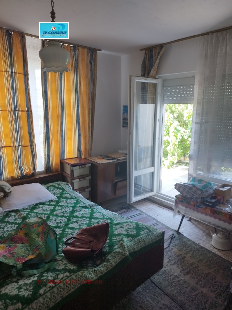 Продава КЪЩА, с. Новоселяне, област Кюстендил, снимка 13 - Къщи - 53600565