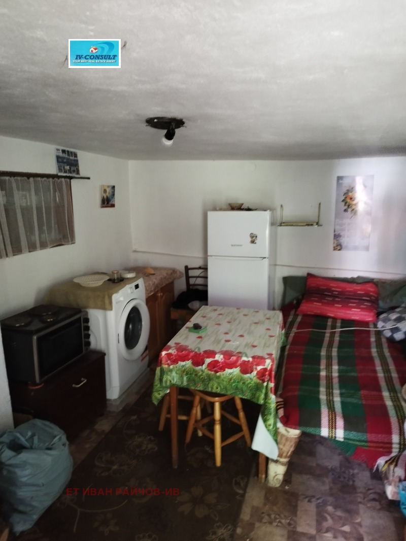 Продава КЪЩА, с. Новоселяне, област Кюстендил, снимка 9 - Къщи - 53600565