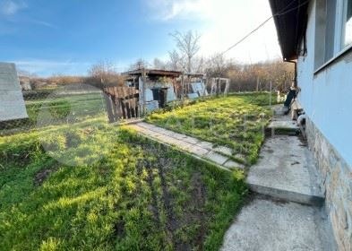 Продава КЪЩА, с. Горен чифлик, област Варна, снимка 8 - Къщи - 52834342