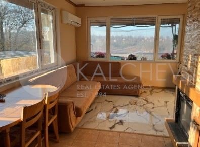 Продава КЪЩА, с. Горен чифлик, област Варна, снимка 2 - Къщи - 52834342
