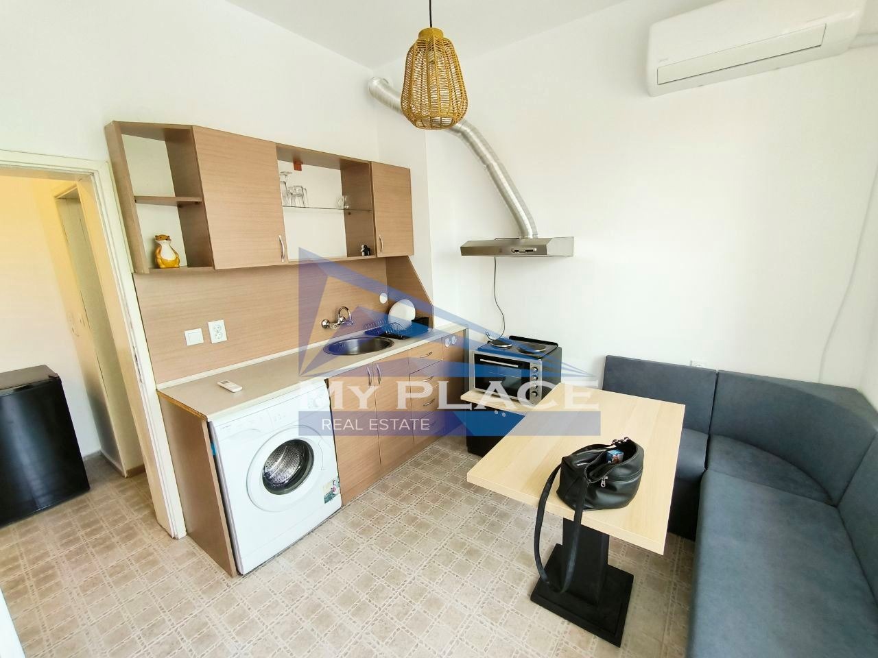 Продава 1-СТАЕН, гр. Шумен, Център, снимка 3 - Апартаменти - 54518803