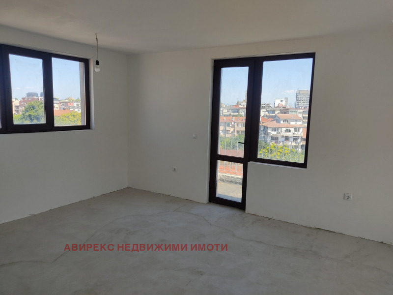 Продава 2-СТАЕН в град Пловдив, Център - 80 кв.м / 138 000 € » 269 904.54 лв., АВИРЕКС НЕДВИЖИМИ ИМОТИ
