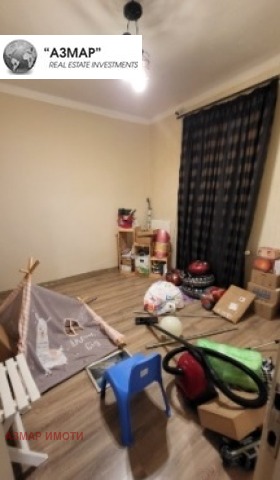 Продава КЪЩА, гр. София, Яворов, снимка 4 - Къщи - 53742071