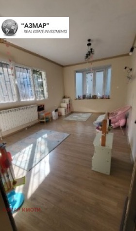 Продава КЪЩА, гр. София, Яворов, снимка 2 - Къщи - 53742071