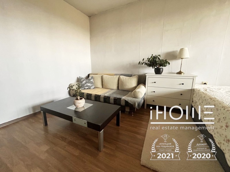 Na prodej  1 ložnice Sofia , Slatina , 75 m2 | 32031316 - obraz [4]