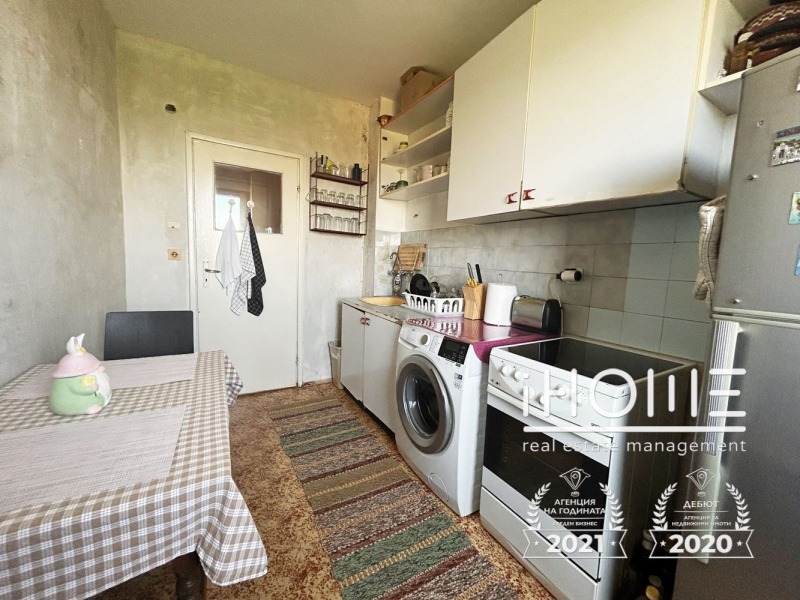 Na prodej  1 ložnice Sofia , Slatina , 75 m2 | 32031316 - obraz [10]