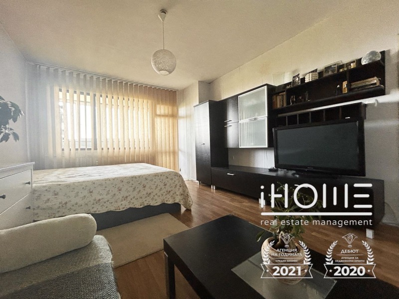 Na prodej  1 ložnice Sofia , Slatina , 75 m2 | 32031316 - obraz [2]