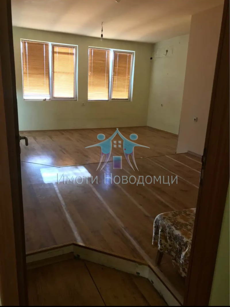 Продава 3-СТАЕН, гр. Шумен, Пожарната, снимка 3 - Aпартаменти - 47409176