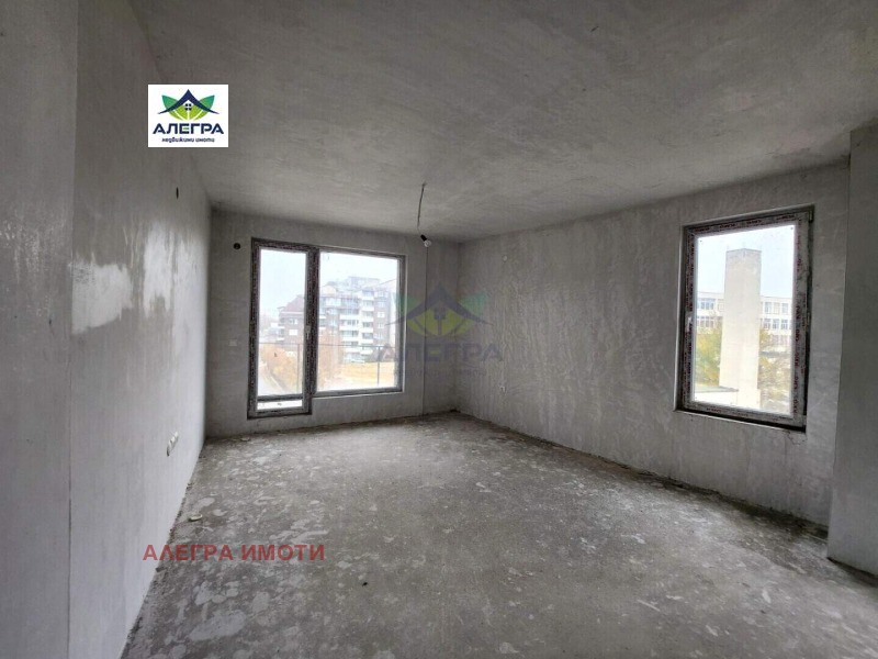 Продава  4-стаен град Пазарджик , Руски , 105 кв.м | 53458954