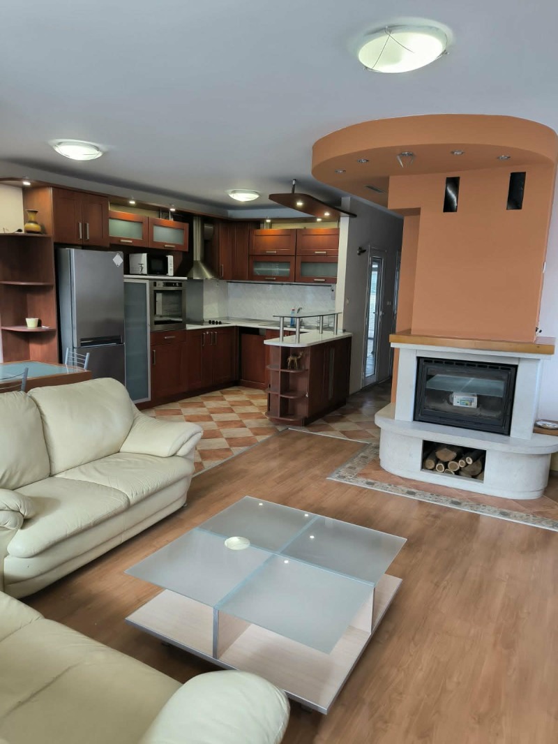Продава 3-СТАЕН в град Плевен, Широк център - 105 кв.м / 154 000 € » 301 197.82 лв., ШАНС