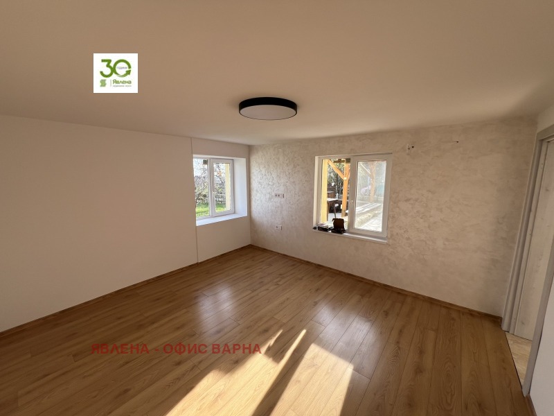 Продава ЕТАЖ ОТ КЪЩА в град Варна, Виница - 64 кв.м / 124 900 € » 244 283.17 лв., ЯВЛЕНА - ОФИС ВАРНА