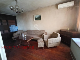 2 quartos Polski Trambech, região Veliko Tarnovo