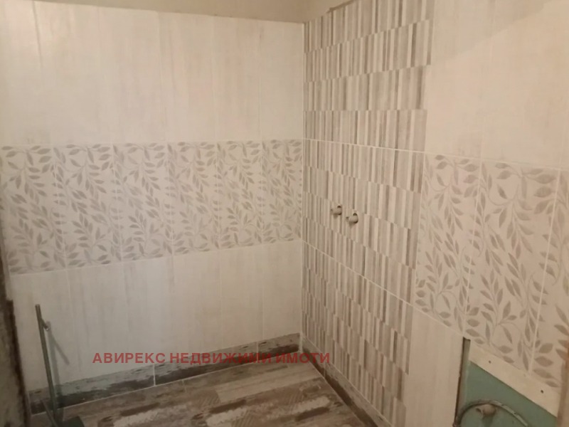 En venta  2 dormitorios Plovdiv , Kyuchuk Parizh , 68 metros cuadrados | 78155476 - imagen [3]