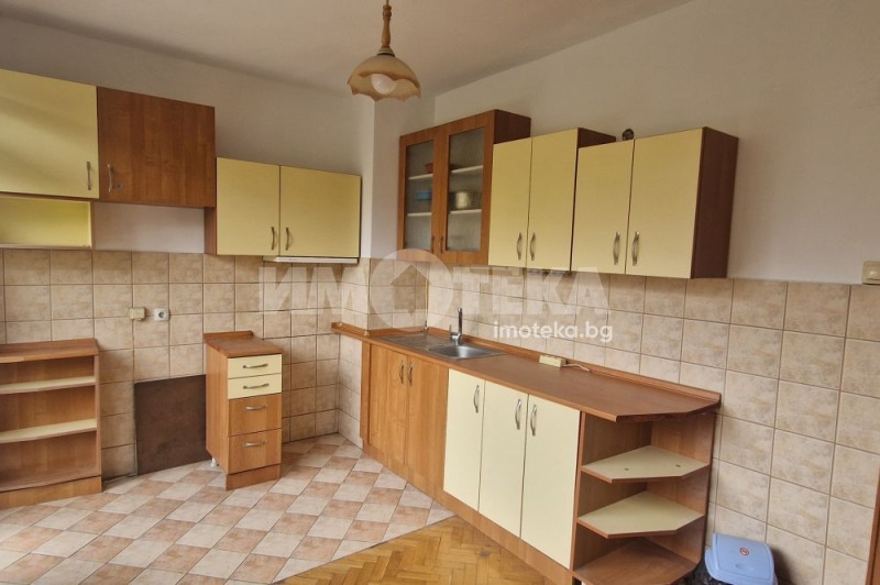 Продава 3-СТАЕН, гр. София, Борово