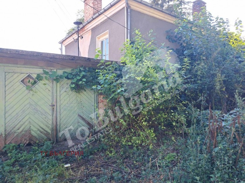 Продава  Къща, област Велико Търново, с. Лесичери • 13 500 EUR • ID 68404940 — holmes.bg - [1] 