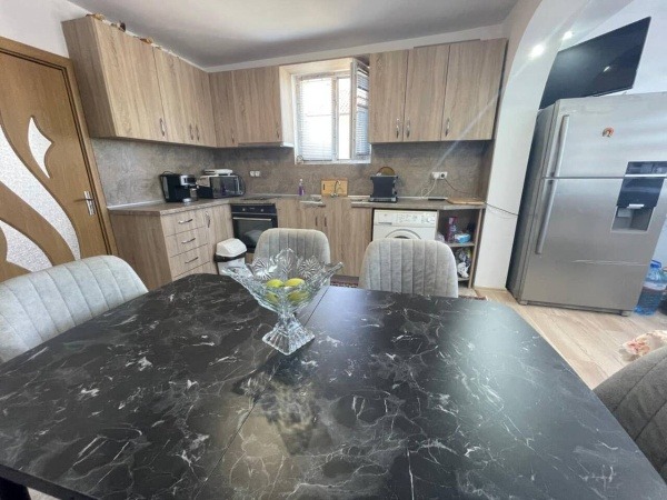 Продава  Къща, град Бургас, Изгрев •  300 000 EUR • ID 28409616 — holmes.bg - [1] 